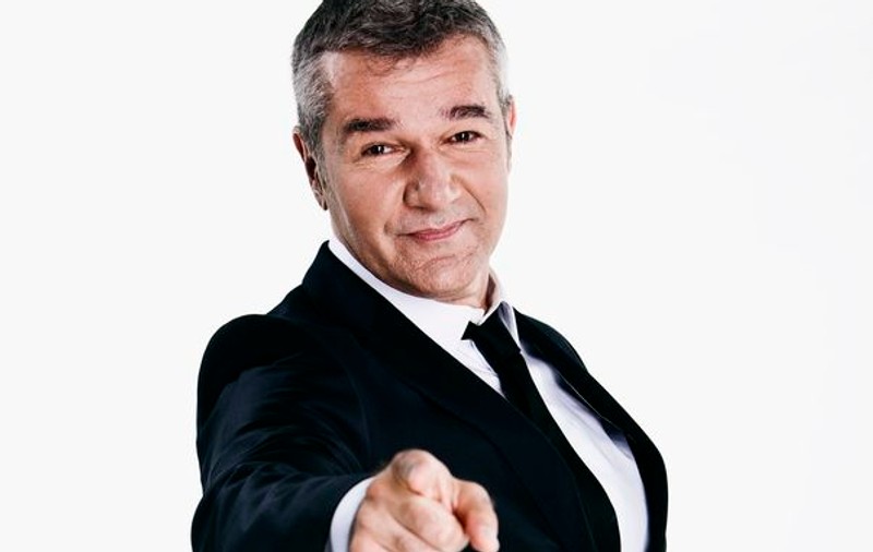 Băieţii lui Bittman sunt cu ochii pe X Factor. Negociază cu tatăl lor să poată veni duminica seară la gale