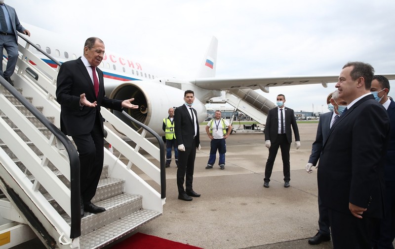 Forțat să anuleze o vizită oficială: Avionul lui Lavrov, interzis în spațiul aerian din jurul Serbiei, unde trebuia să meargă azi