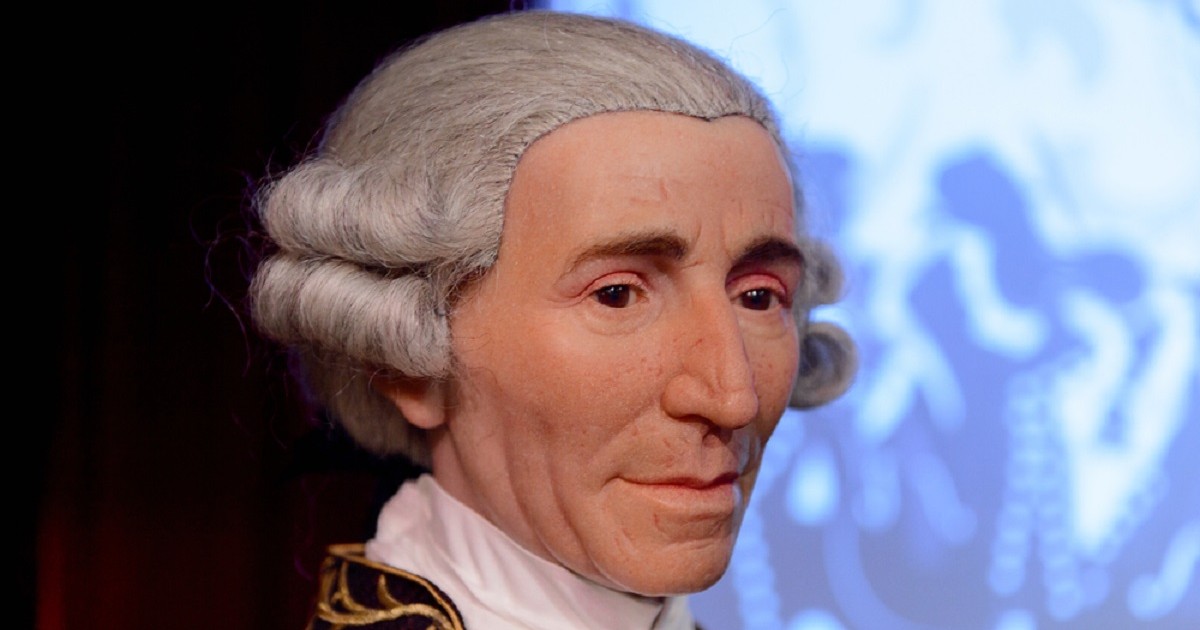 Cine a fost Joseph Haydn - Imagine cu statuia lui Joseph Haydn de la Muzeul figurilor de ceară din Viena
