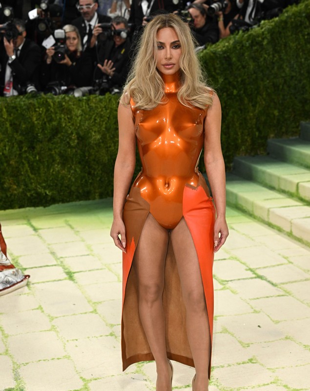 Rutina controversată a lui Kim Kardashian: 35 de suplimente zilnic pentru siluetă și energie