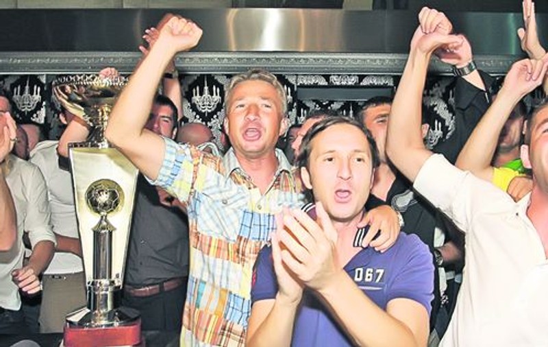 Jucătorii din Ghencea s-au distrat în club până la 5.00 dimineaţa