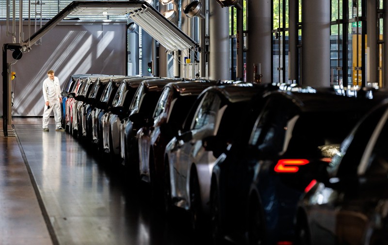 Alarmă pentru industria auto şi producţia globală, după ce China a restricţionat exporturile de minerale critice