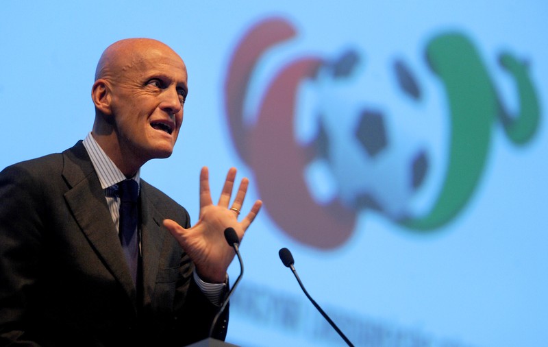 Collina e favorabil introducerii cartonaşului alb în fotbal