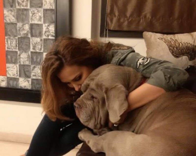 Imaginile care îi dau de gol pe Iulia Vântur și Salman Khan. Degeaba se ascunde românca | FOTO