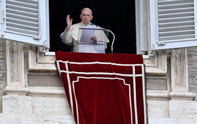 VIDEO | Papa Francisc a amintit de victimele tragediei de la Piatra Neamț în rugăciunea de astăzi: “Mă rog pentru ei!”