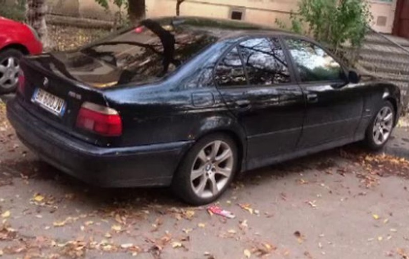 INCREDIBIL! Ce a primit acest tânăr pentru maşina pe care dorea să o vândă cu 2.000 de euro! Va ţine minte toată viaţa