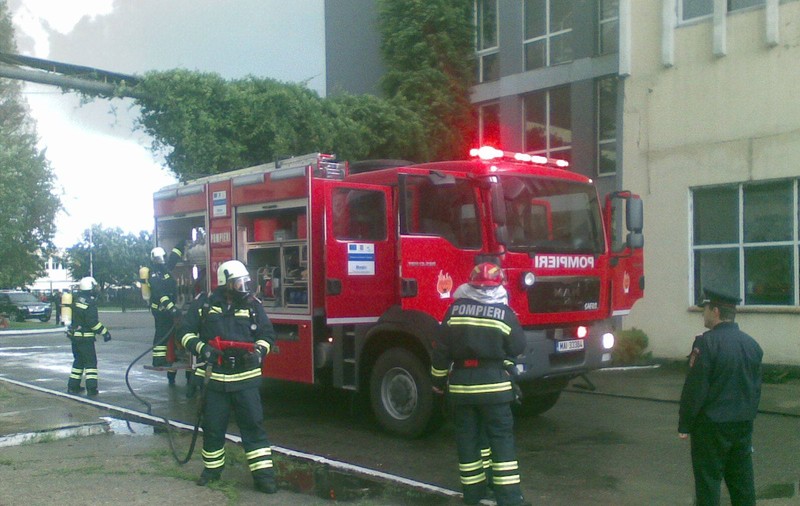 Incendiu la Termocentrala Rovinari, noaptea trecută. Focul se manifesta cu degajări mari de fum