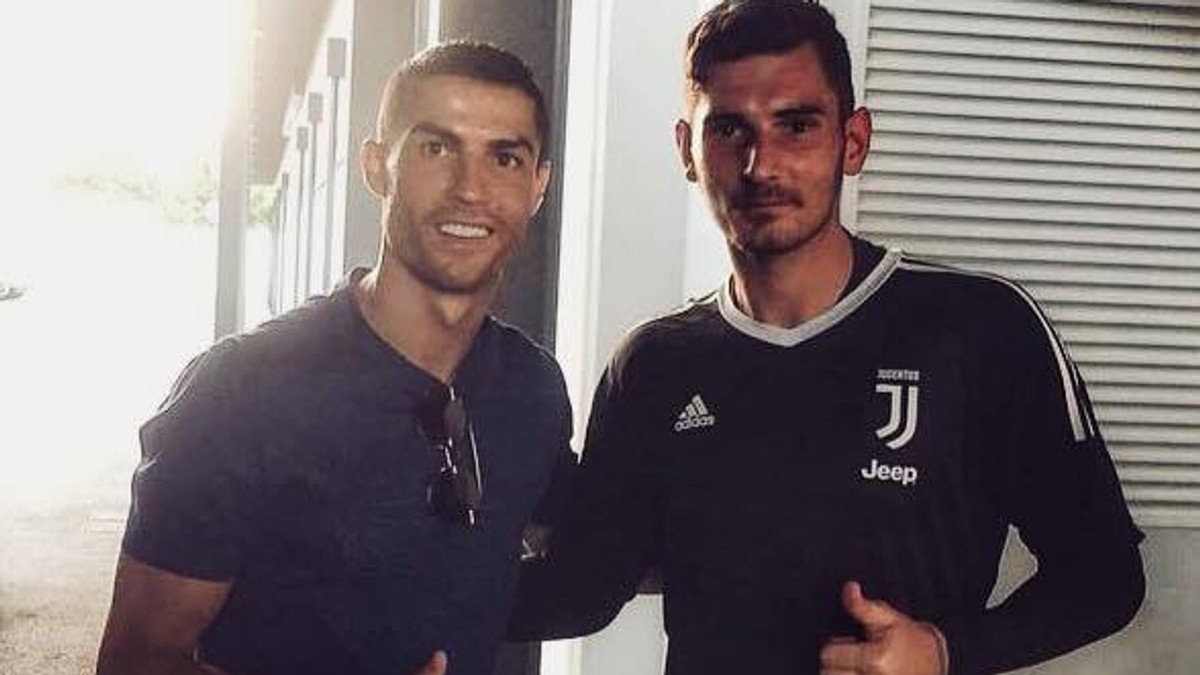 Laurențiu Brănescu, fotbalistul român care s-a pozat cu Cristiano Ronaldo