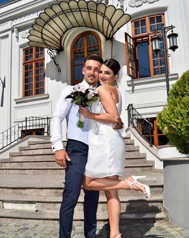 Fiica lui Oreste Teodorescu s-a măritat. Cum au arătat Sabina și alesul ei în cea mai fericită zi din viața lor | FOTO