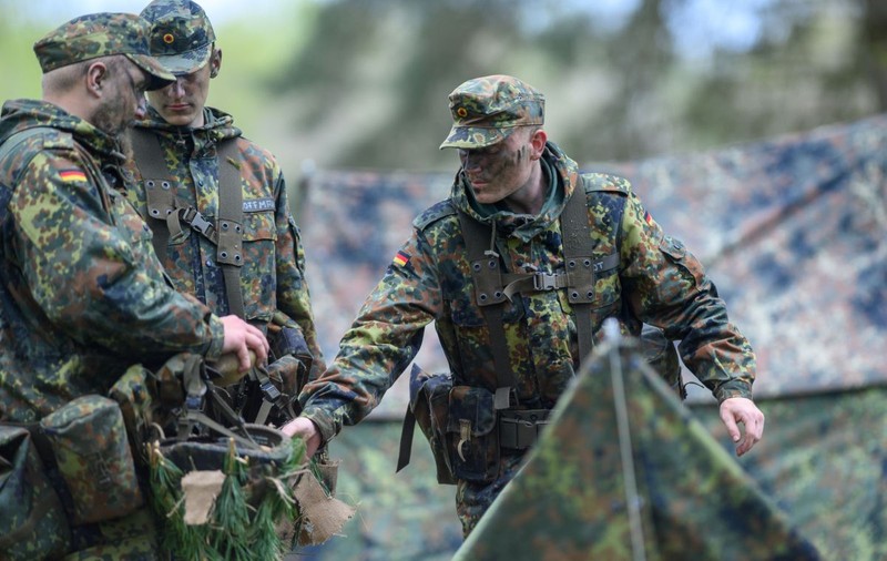 Germania suspectează Rusia că spionează cu drone o bază aeriană unde se pregătesc soldați ucraineni