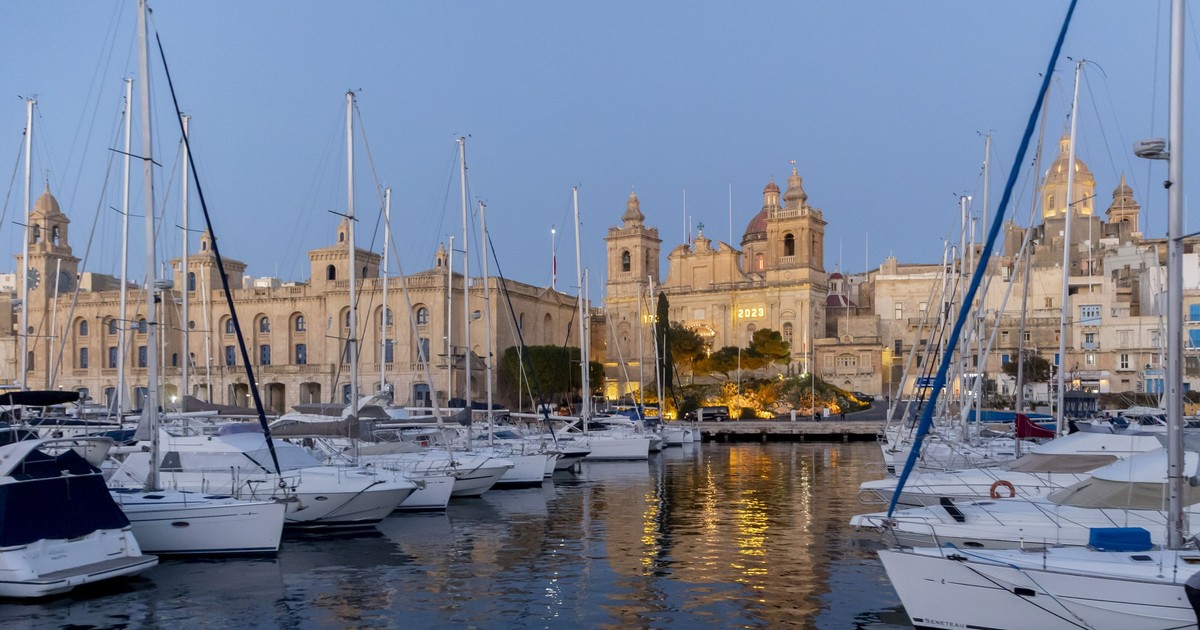 Malta, Biserica Catolică Sf. Laurențiu.