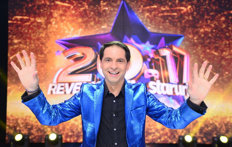 Revelionul Starurilor 2017 adună zici de vedete și măști impresionante. "Pe noi ne miră..."