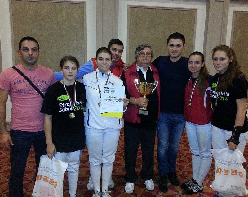 FOTO / România câştigat etapa a patra a Circuitului European de sabie cadeți!