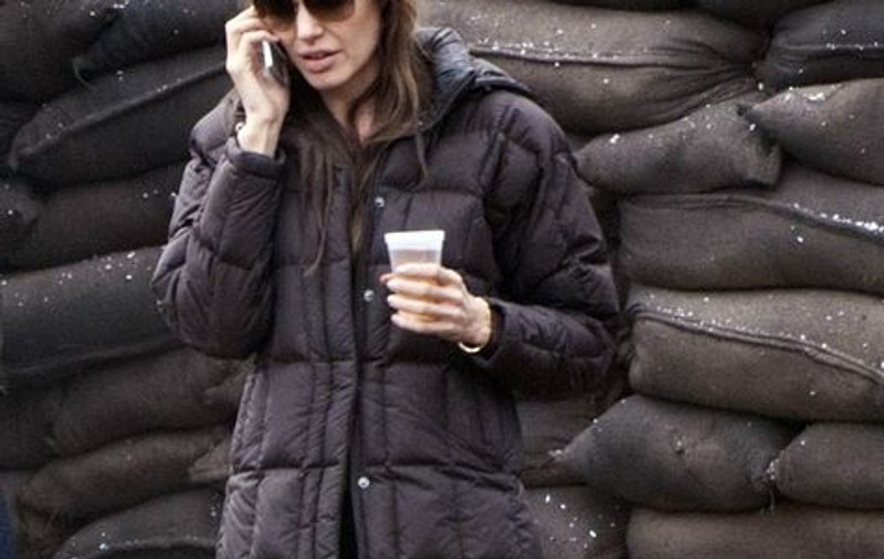 Angelina Jolie: "Noi, actorii, suntem mai izolaţi"