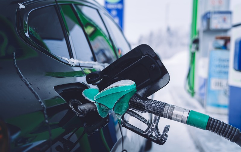 Motorina se ieftinește temporar de la 1 septembrie. Finanțele majorează reducerea accizei de la 20% la 25%