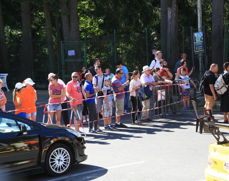 Dani Oțil nu se dezminte! A mers din nou la raliu! Ce a făcut azi vedeta GALERIE FOTO