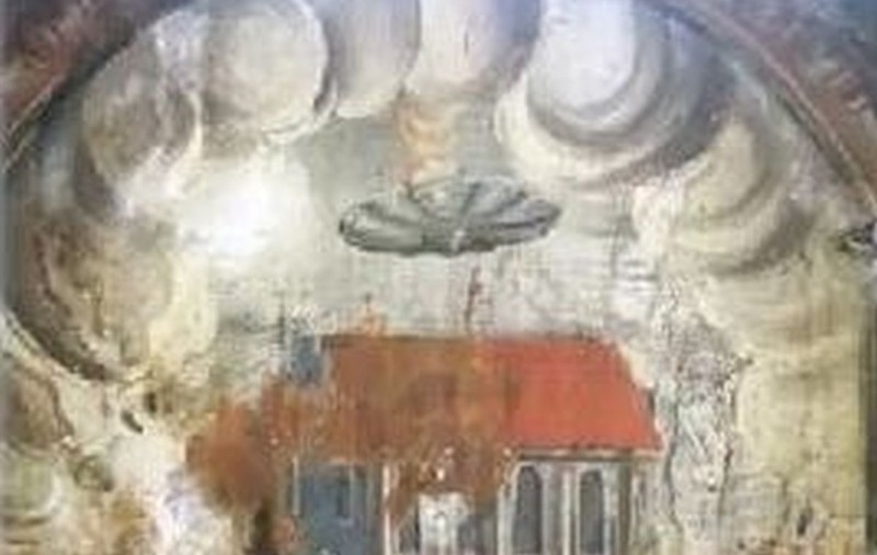 PICTURĂ MURALĂ MISTERIOASĂ în BISERICA MĂNĂSTIRII din SIGHIŞOARA! | VIDEO