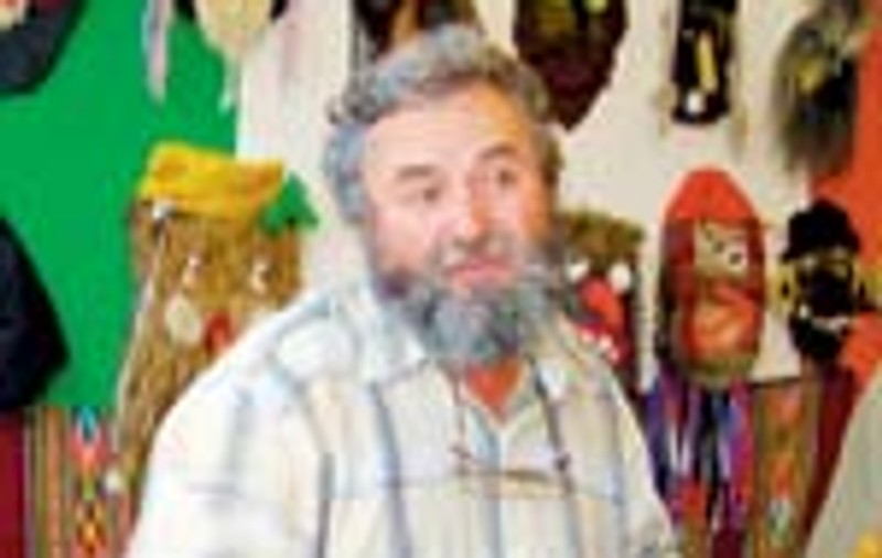 Un bacauan ii invata pe italieni sculptura