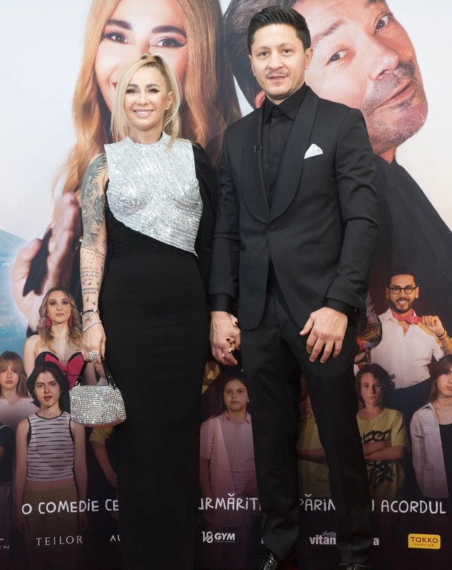 Anamaria Prodan, prima apariție publică alături de iubitul ei. Ronald Gavril a susținut-o la premiera filmului „Complotul bonelor”