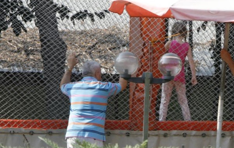 FOTO EXCLUSIV | IRINEL, topit după FIICA lui. A stat lipit de GARD, ca să vadă ce FIGURI ştie să facă IRINUCA pe trambulină