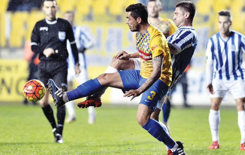 Încă un jucător pleacă de la Petrolul. ”Jerry” Gane riscă să nu mai aibă pe cine folosi