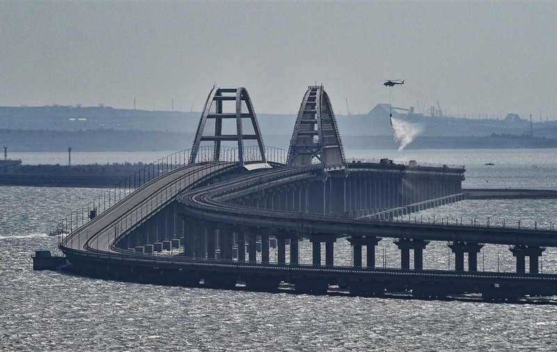 Ucraina are un plan în 12 pași pentru Crimea: de la expulzarea rușilor mutați în peninsulă la distrugerea podului Kerci