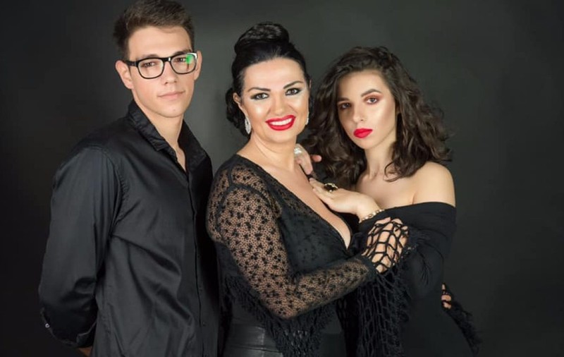 Ozana Barabancea i-a refuzat fiicei sale cea mai mare dorință. Ce spune despre intervențiile estetice: „Nu vreau să par o mamă rea”