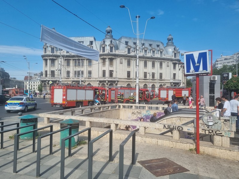 Traficul este restricționat și în zona Piața Universității