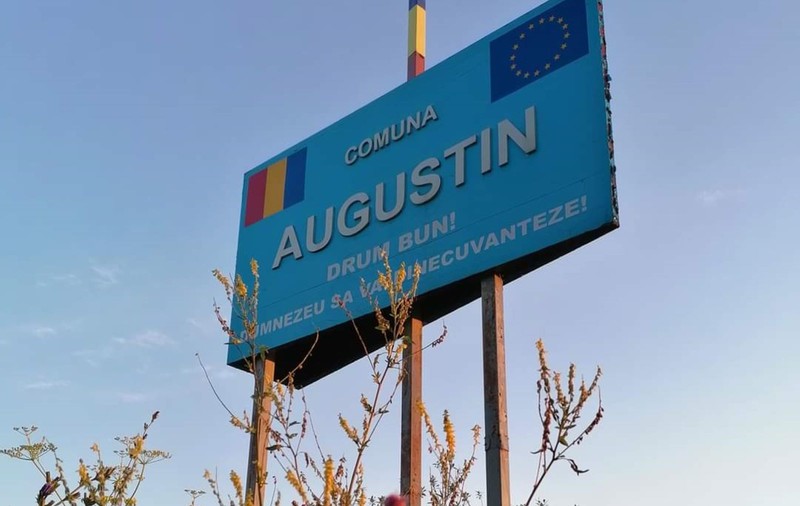 Primarul, fostul viceprimar, fostul contabil şi funcţionara de la asistenţă socială din Primăria Augustin, acuzați de abuz în serviciu. Ar fi dat ajutoare sociale în schimbul voturilor