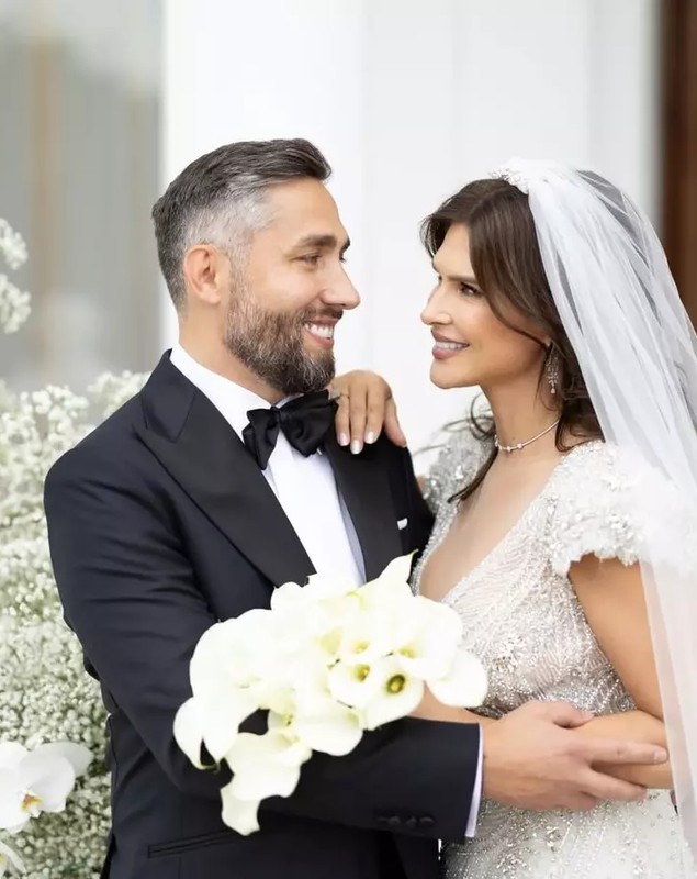 Monica Bîrlădeanu și Valeriu Gheorghiță împlinesc doi ani de la nuntă
