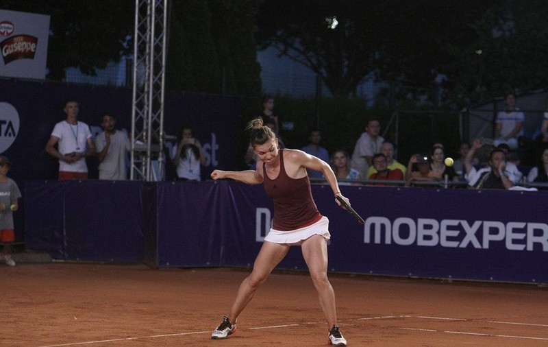 Openul de tenis al României. Halep s-a calificat în finală, după un meci agonizant. Alexandra Cadanțu joacă și ea în ultimul act la dublu | LIVEBLOG și GALERIE FOTO
