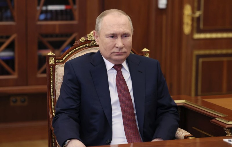Occidentul trebuie să se pregătească pentru o perioadă de instabilitate în Rusia, spune un expert suedez care este sigur că Putin va pierde războiul