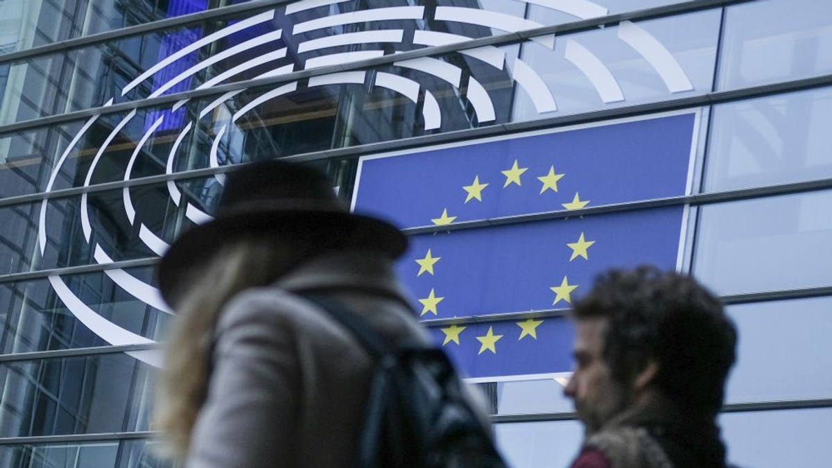 Alegerile europarlamentare încep joi