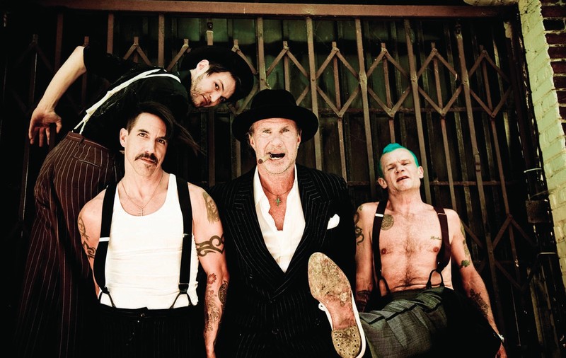 Red Hot Chili Peppers  încep azi turneul ce va ajunge şi în România