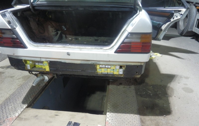 ”Vine Poliția, și-mi ia toată marfa...”. A pățit-o șoferul unui Mercedes care...