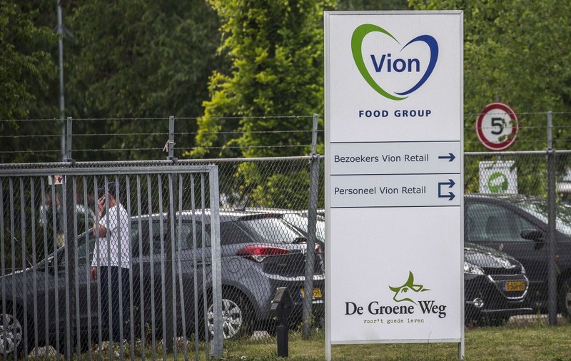 Cazul unui român angajat la cel mai mare exportator de carne din Europa: șomer și fără adăpost după 3 săptămâni