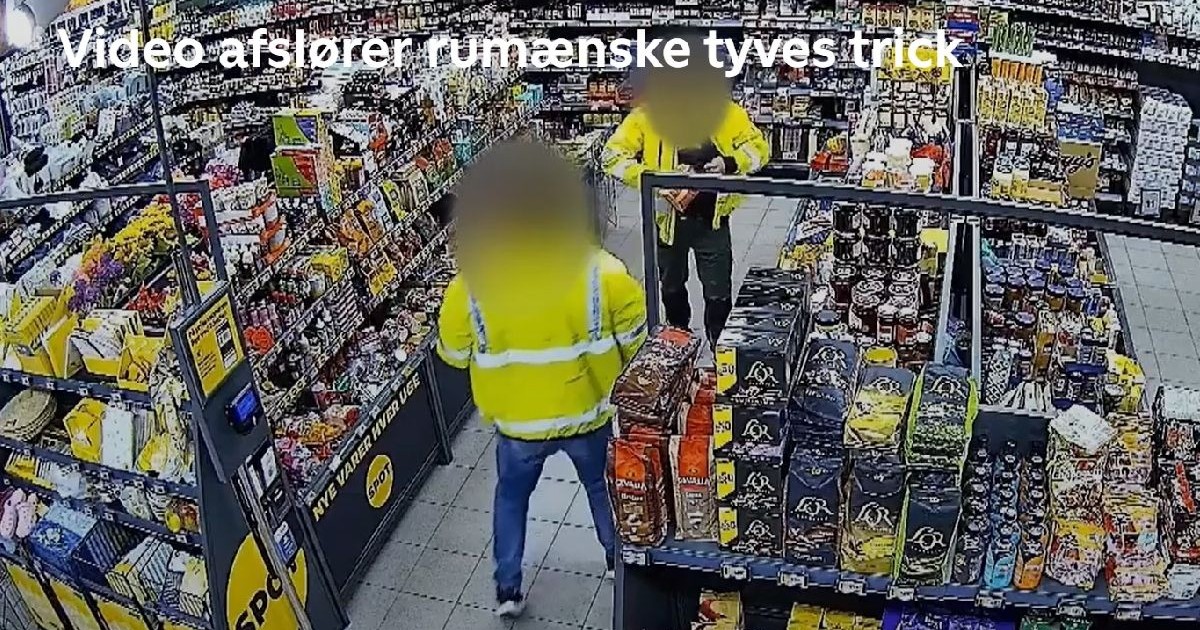 Doi bărbați cu geci fosforescente, într-un magazin