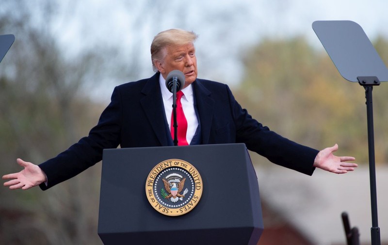 Donald Trump refuză în continuare să accepte înfrângerea: „Timpul va decide ce administraţie va guverna Casa Albă”