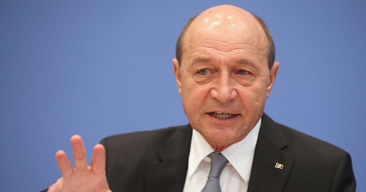Traian Băsescu vorbește în cadrul unei conferințe de presă la Berlin, Germania, 31 ianuarie 2014