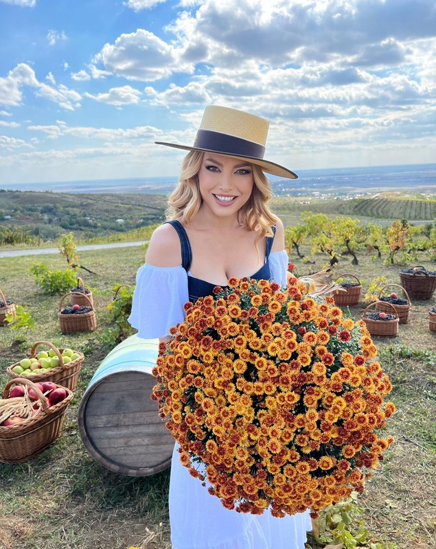 Elena Gheorghe, amintiri din copilărie. Ce o puneau părinții să facă: „Am luat parte la toate treburile gospodărești”
