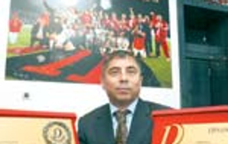 A vandut inghetata, halvita si blugi