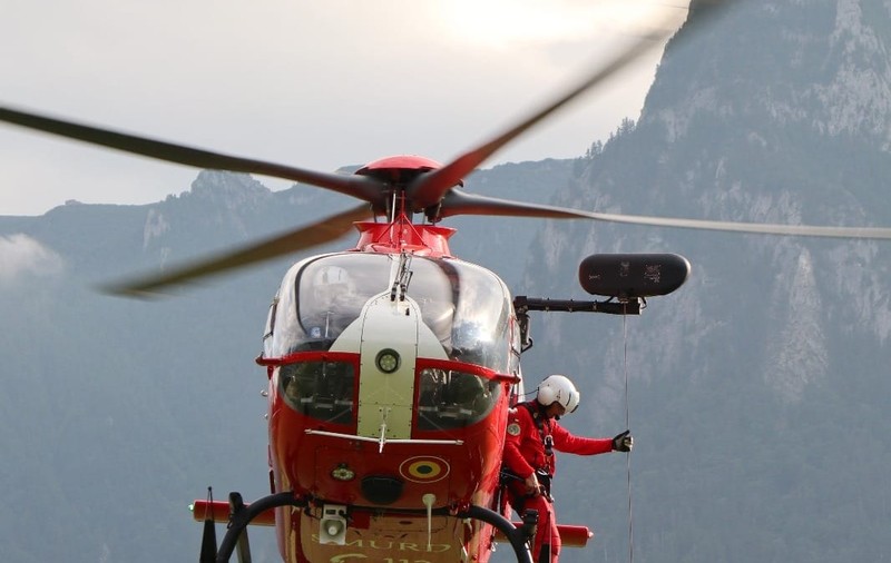 VIDEO | O alpinistă a căzut 250 de metri în Bucegi. Salvamontiștii au intervenit cu un elicopter
