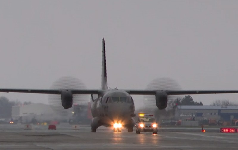 Un avion privat cu 10 oameni care voiau să meargă în vacanța la Cannes a fost întors din drum de polițiști. În aeronavă s-ar fi aflat și un român