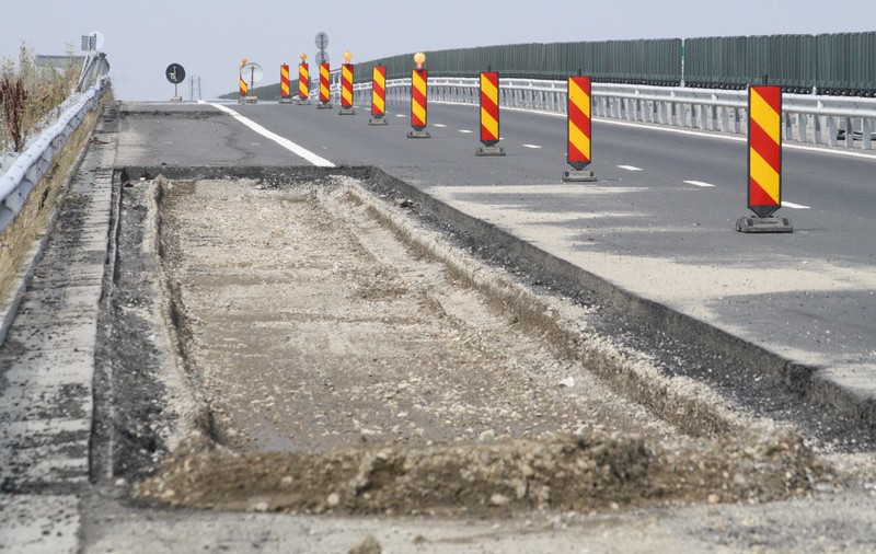 Proiectele de infrastructură vor putea fi transferate de la autorităţile centrale la cele locale