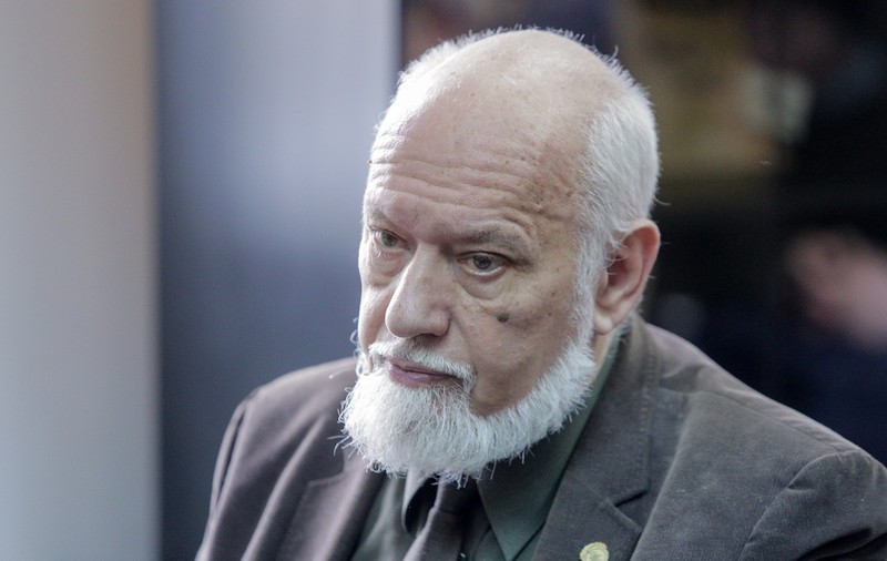 Gelu Voican Voiculescu, atacat în casă de un vecin pentru că a dat muzica prea tare