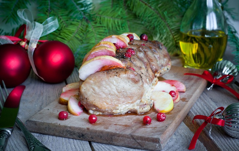 Bunătăți din carne de porc. Rețete delicioase de fripturi pentru mese festive