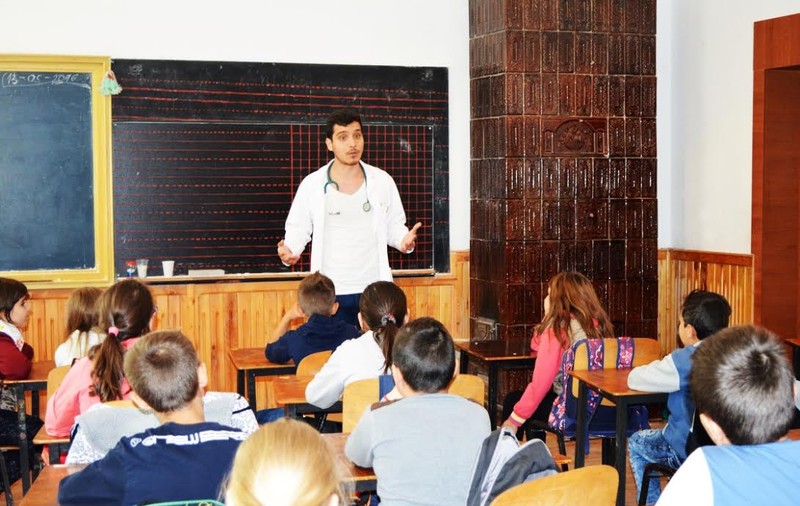Programul național „Mănânc sănătos la școală” a fost extins în mediul rural