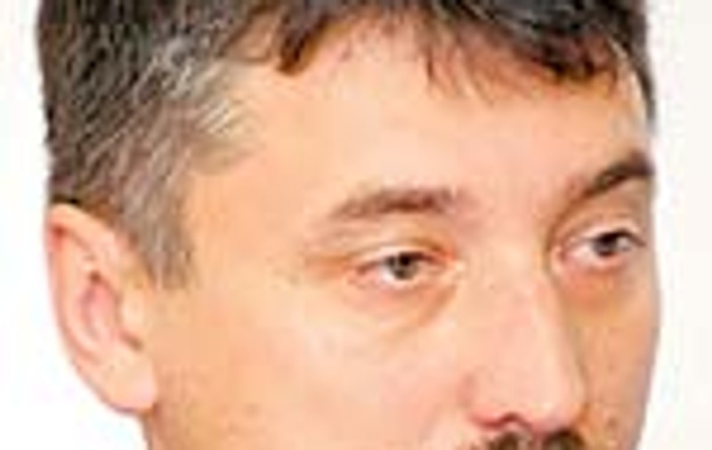 Subprefectul de Iasi, gasit impuscat