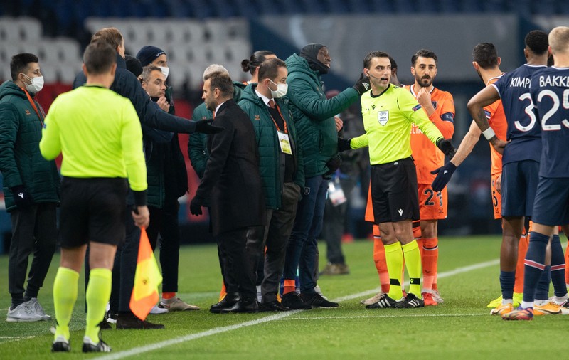 Ionuț Stroe, după scandalul de rasism de la PSG - Istanbul BB: „Îmi cer scuze în numele sportului românesc”