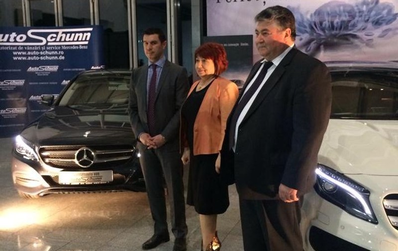 Mihai Leu îi pregătește deja pe localnici pentru Raliul Aradului. Astăzi și mâine îi va plimba cu două super mașini
